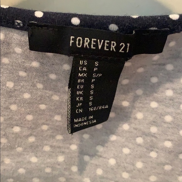 Forever 21 Tie-Front Crop Top - Picture 3 of 4